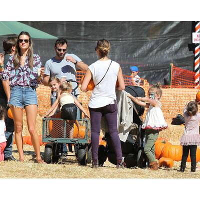 Klum, Alba, Berry & Co.:Stars beim Kürbisfest