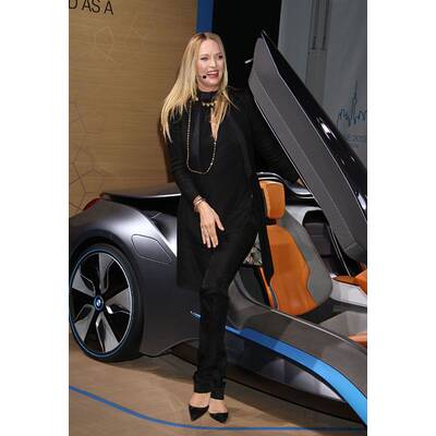 Uma Thurman zeigt verdächtigen Klunker