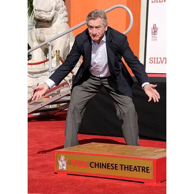 Robert de Niro hinterließ Abdrücke vor Grauman's Chinese Theatre 