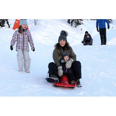 Prinzessin Mary beim Rodeln