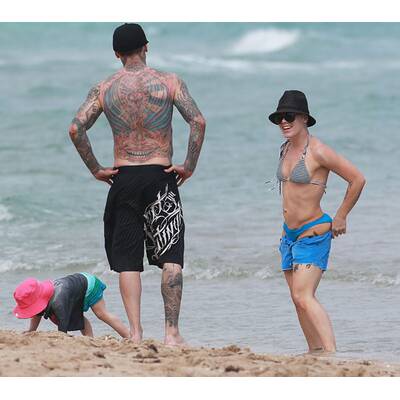 Pink zeigt Muskeln - ist das noch sexy