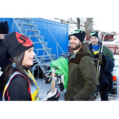 Prinz Carl Philip & Sofia turteln beim Wasalauf