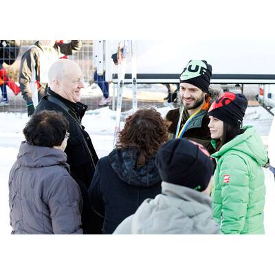 Prinz Carl Philip & Sofia turteln beim Wasalauf