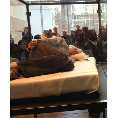 Tilda Swinton schlief im MoMA-Glaskasten 