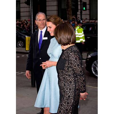 Herzogin Kate zeigt Baby-Bauch bei Charity Event in London