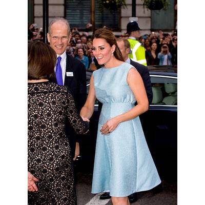 Herzogin Kate zeigt Baby-Bauch bei Charity Event in London