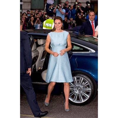 Herzogin Kate zeigt Baby-Bauch bei Charity Event in London