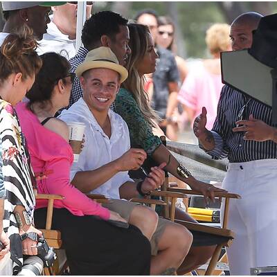 Jennifer Lopez zeigt Haut am Set