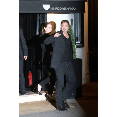 Angelina Jolie und Brad Pitt zeigen ihre Liebe