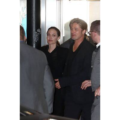 Angelina Jolie und Brad Pitt zeigen ihre Liebe