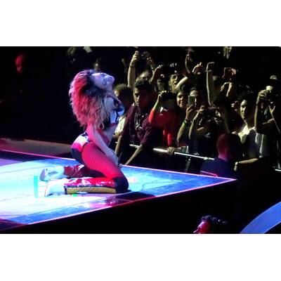 Rihanna  'Diamonds World Tour 2013'