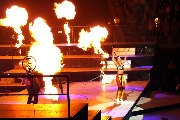 Rihanna  'Diamonds World Tour 2013'