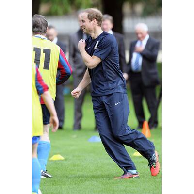 Prinz William am Fußballfeld