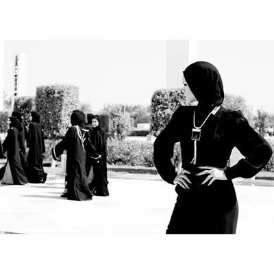 Rihanna fliegt in Abu Dhabi aus Moschee