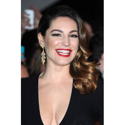 Kelly Brook zeigt (fast) alles