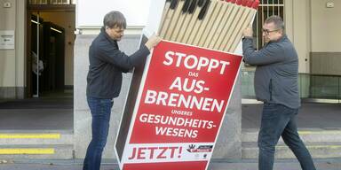 Protestaktion der GÖD (Gewerkschaft Öffentlicher Dienst) und younion.