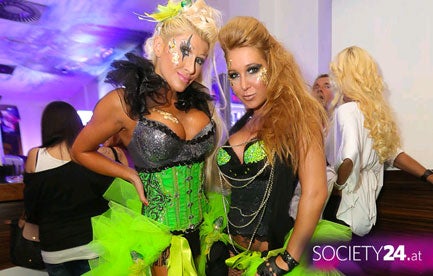 Clubbing- Premiere: International Get Together