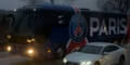 PSG-Mannschaftsbus auf der Autobahn