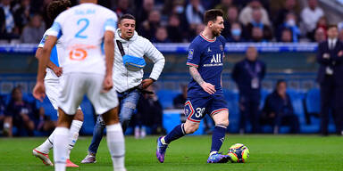 Eklat! Flitzer vereitelt Messi-Chance