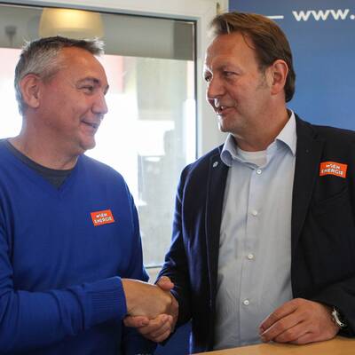 Pacult: 1. Auftritt als FAC-Coach