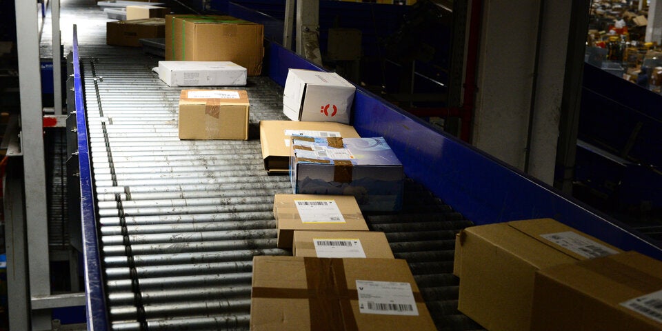 Totales Paket-Chaos vor Weihnachten in Österreich