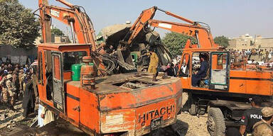 Zugsungl&uuml;ck in Pakistan: Mindestens 16 Tote