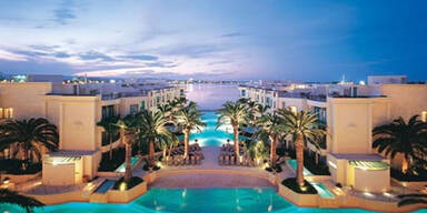 Mausi im Urwald: Erst Luxus, dann Ekelcamp