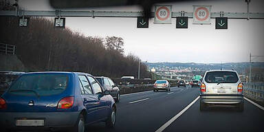 Freie Fahrt auf Pannen-Streifen