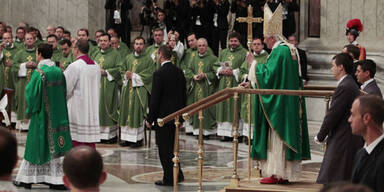 Papst rollte durch den Petersdom