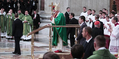 Papst rollte durch den Petersdom