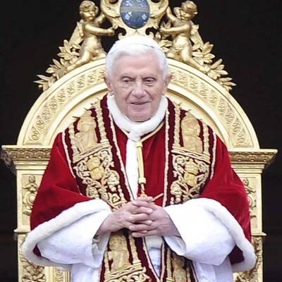 Papst beim Weihnachtssegen 