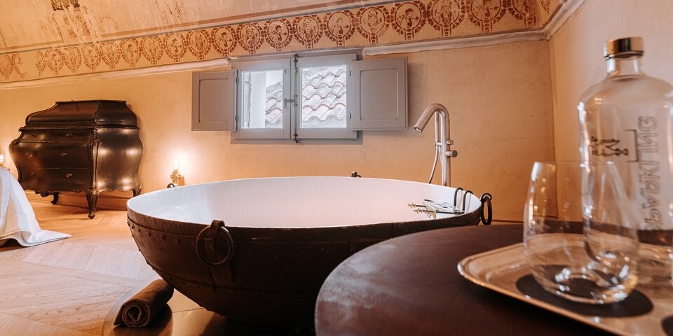 Paragon 700 Badewanne