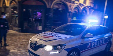 Mobbing: M&auml;dchen (17) von 14-J&auml;hrigem erstochen