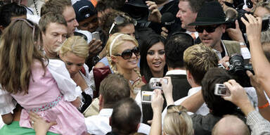 Tausende gingen Paris schauen