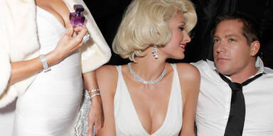 Paris Hilton: Neuer Lover, neuer Bauch