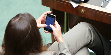 Strafe für Twittern im Parlament