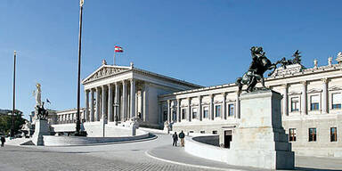 Abschaffung von Amtsgeheimnis und "Wahlzuckerl-Verbot" abgelehnt