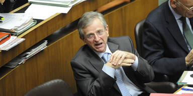 EU: 250.000 &euro; f&uuml;r Molterer