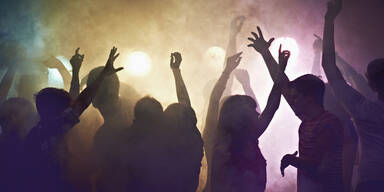 Corona-Party: Studenten m&uuml;ssen 6.900 Euro Strafe zahlen