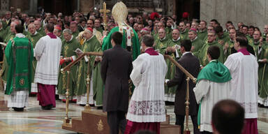 Papst rollte durch den Petersdom