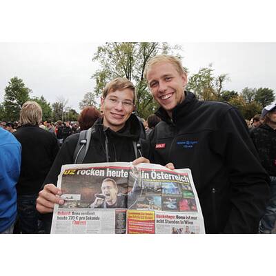 U2 in Wien: Fans stürmen das Ernst-Happel-Stadion