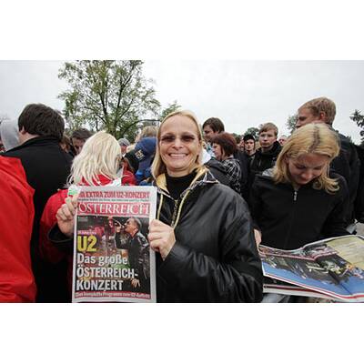 U2 in Wien: Fans stürmen das Ernst-Happel-Stadion