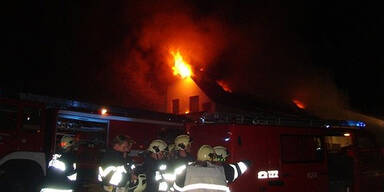 Großbrand in Harmonika-Fabrik 