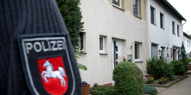 Vater ersticht seine vier Kinder im Schlaf