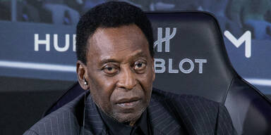 Pel&eacute; wieder zur&uuml;ck auf Intensivstation