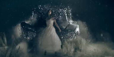 Katy Perry zeigt Fans blanken Hintern