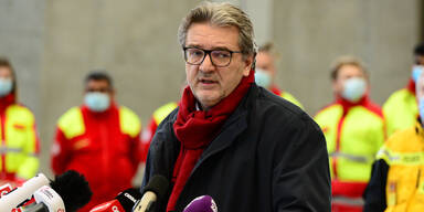 Massentests in Wien: Warum positiv Getestete mit &Ouml;ffis nach Hause fahren d&uuml;rfem | Hacker erkl&auml;rt Ablauf der Screenings in Wien