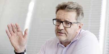 Peter Hacker