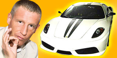 Petzner und sein Dienst-Ferrari