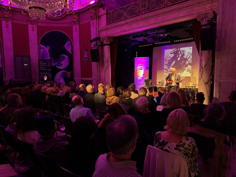 Phil Manzanera liefert in Wien Roxy-Music-Hits für nur 5 Euro!